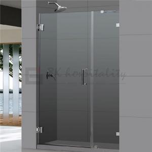 Hinged shower door 104007